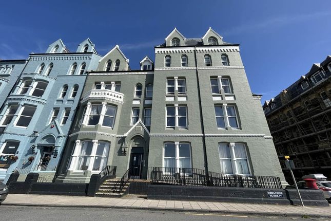Thumbnail Flat to rent in Victoria Terrace, Aberystwyth