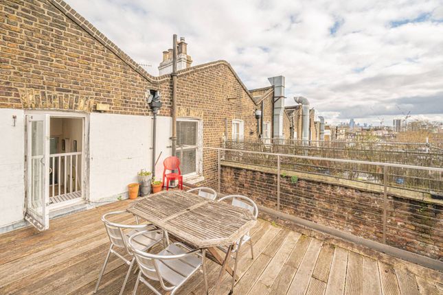 Flat for sale in Haverstock Hill, Belsize Park, London