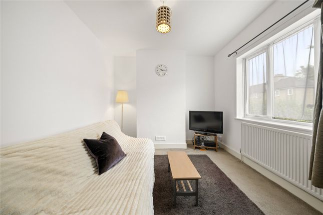 16, Douglas Road, Surrey photo 3