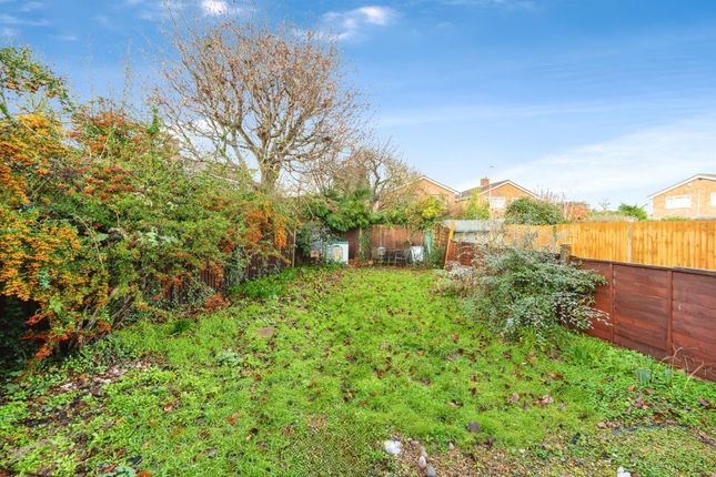 40, Camberton Road, Leighton Buzzard photo 2