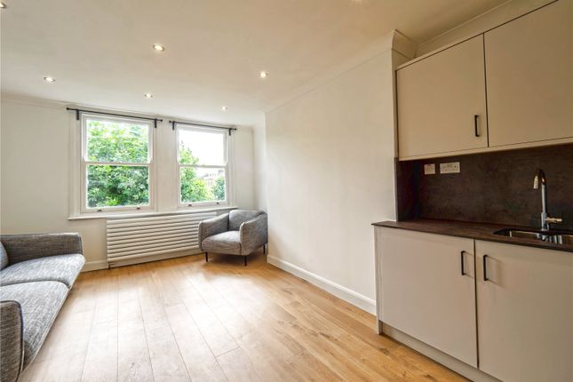 Flat to rent in Lady Margaret Road, London, Camden