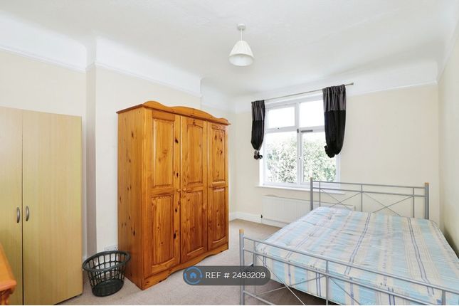 Durnsford Road, London photo 5