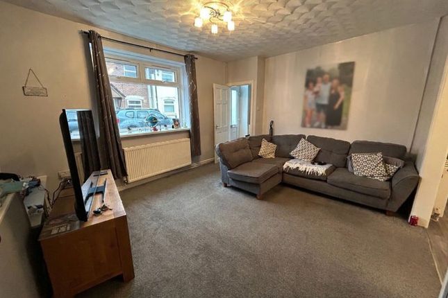 27, Yew Street, Merthyr Tydfil photo 3