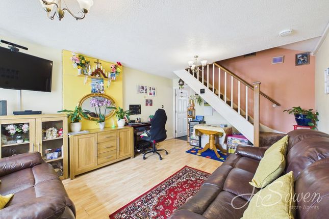 4, Glebeland Way, Torquay photo 3