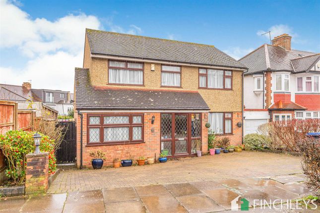 Thumbnail Detached house for sale in Brycedale Crescent, Southgate