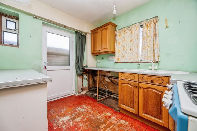 72, Grenville Road, Worcester photo 4
