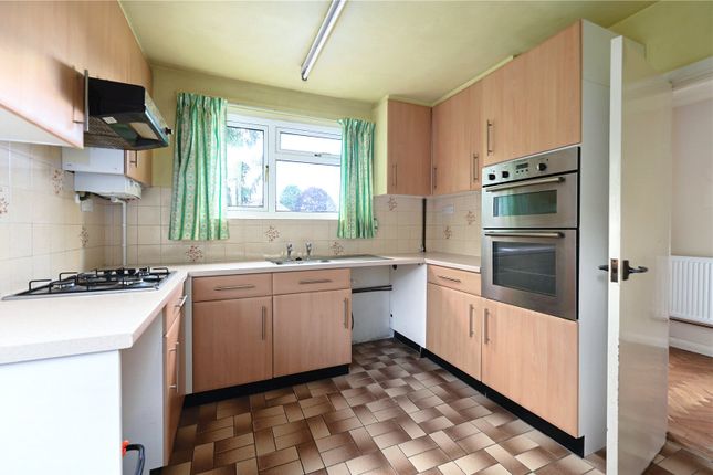 24, Courtmoor Avenue, Hampshire photo 4