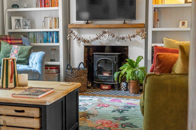 1 Woodside, School Lane, Henley On Thames photo 4