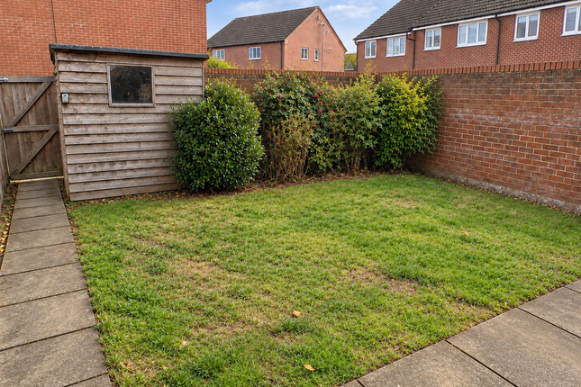 44, Winchcombe Meadows, Oakridge Park, Milton Keynes photo 3