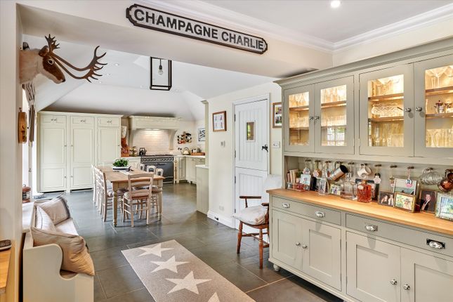 5, The Ridgeway, Haslemere photo 4