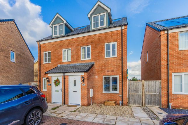 Thumbnail Semi-detached house for sale in Brick Kiln Close, Martham