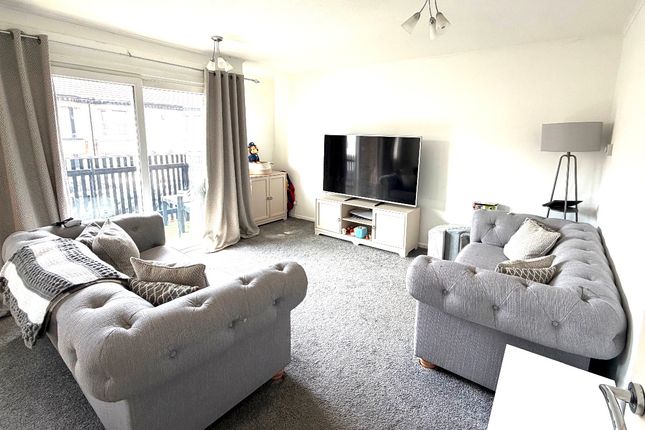 27 Halidon Court, Bootle photo 2