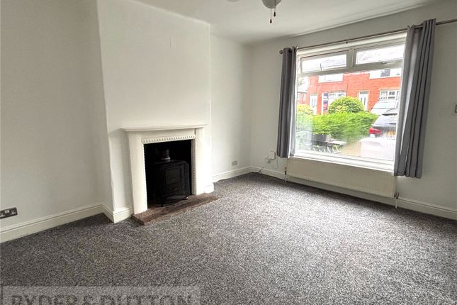 6, Ling Royd Avenue, West Yorkshire photo 2