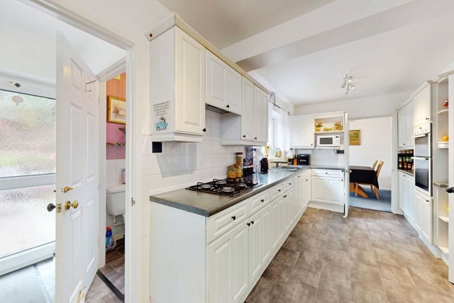 7, Langford Close, Ilkley photo 4