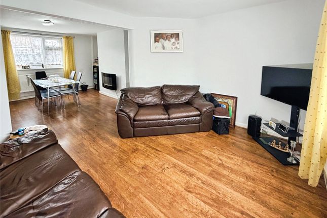 34, Victoria Road, Doncaster photo 3