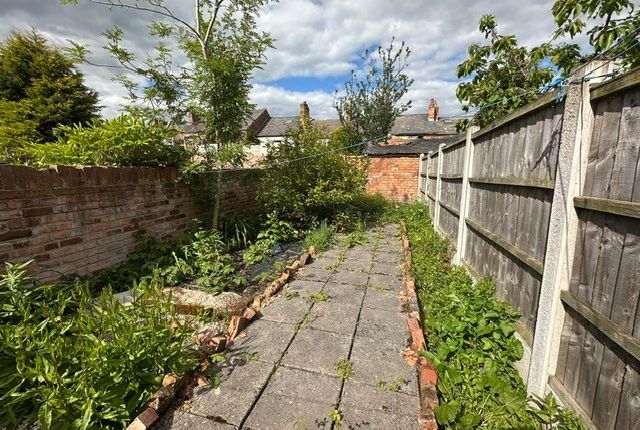 Room 4, Derby photo 5