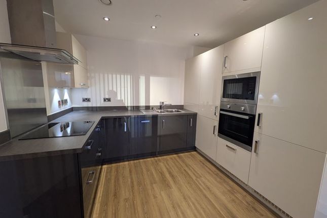 65 Swanton Court, Jerrard Street, London photo 3
