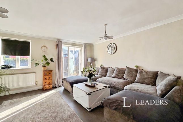 3, Forge Terrace, Lowestoft photo 2