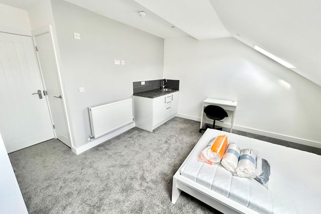 Thumbnail Flat to rent in Mayfield Road, Portsmouth