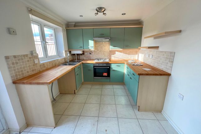 48, Leah Bank, Northampton photo 2