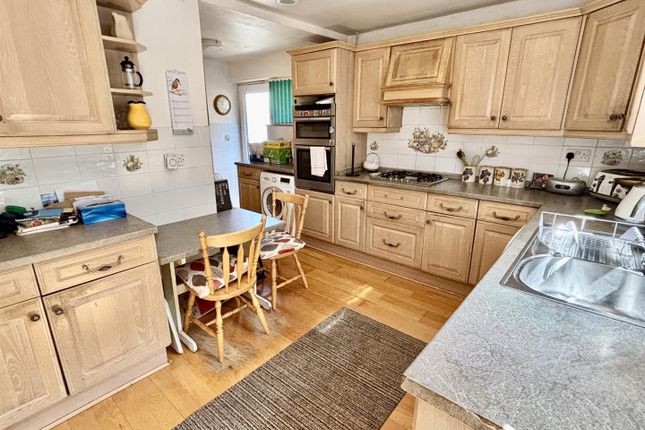 53, Pennant Road, Rochester photo 3