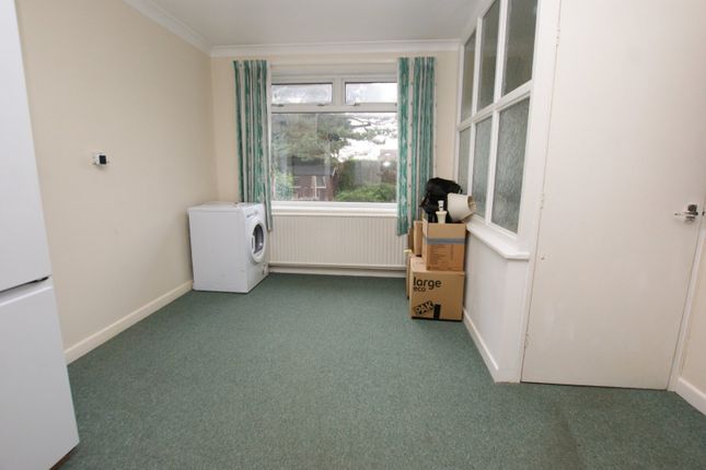 90, Wareham Road, Wimborne photo 4