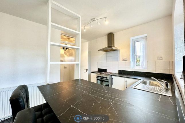 St Annes Road, Denton, Manchester photo 4