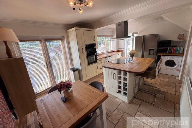 12, Heather Way, Rhondda Cynon Taff photo 5