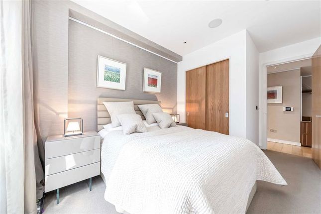 22 Bear Pit Apartments, 14, New Globe Walk, London photo 4