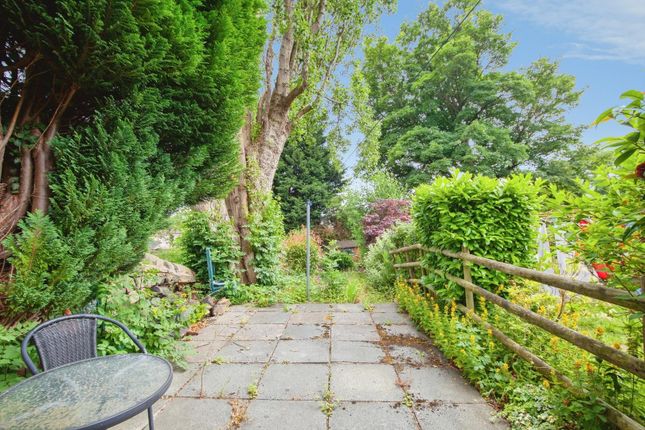 9, Studfield Hill, Sheffield photo 4