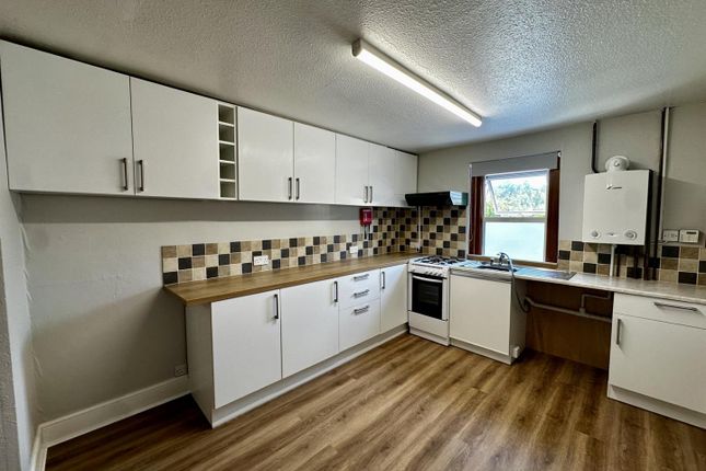 The Flat, 17, Malmesbury Road, Chippenham photo 3