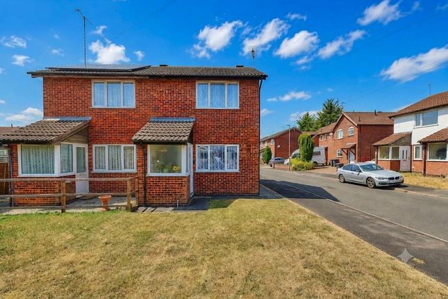 2-bed house on 36, Walcote Close, Hinckley, £185,000