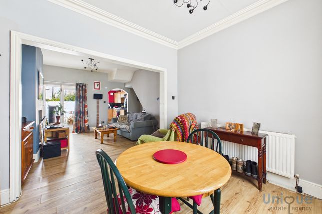 25, Sunnybank, Kirkham photo 3