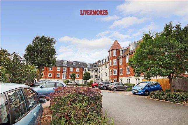 1-bed flat on 5 Keyes Lodge, King Edward Avenue, Dartford, £275,000