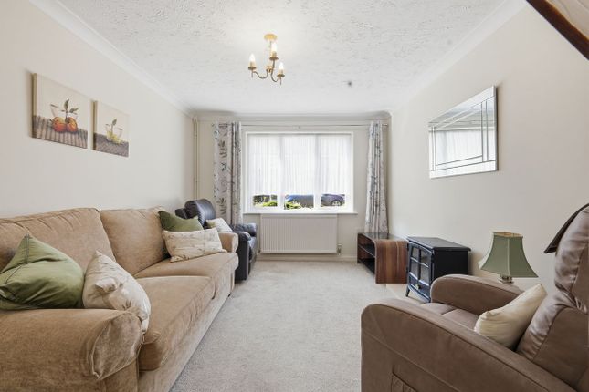 33, Valiant Road, Martlesham Heath photo 2
