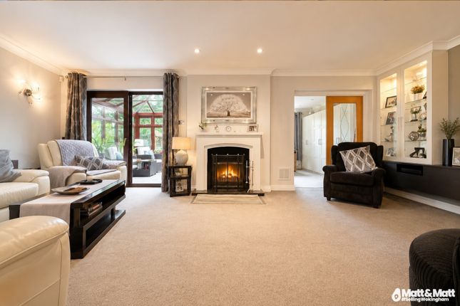 2 The Pines, Twyford, Berkshire photo 4