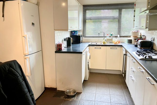 4, Windridge Close, St Albans photo 4