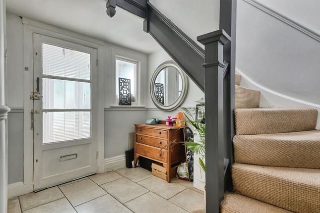 212, Court Lane, Birmingham photo 4