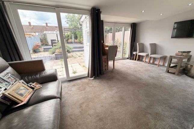 9, DALROY CLOSE, SOUTH OCKENDON photo 2