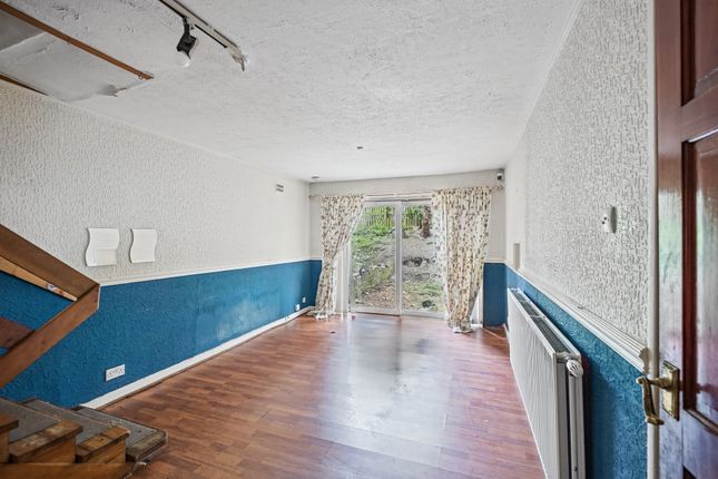 153 Townhill Road, Hamilton photo 5