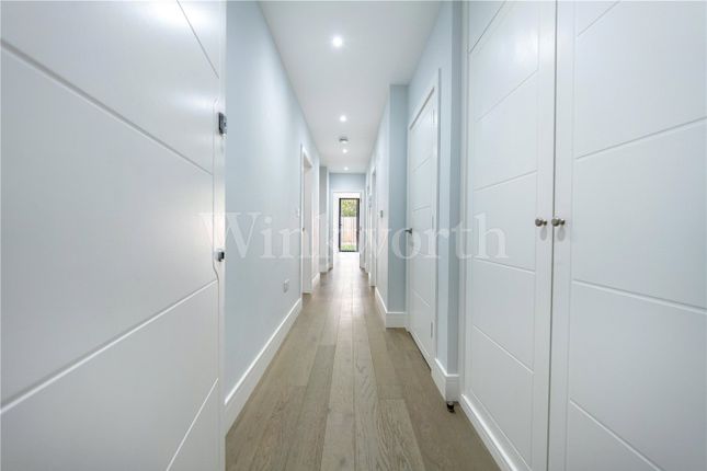 Flat 1, 37, The Vale, London photo 3