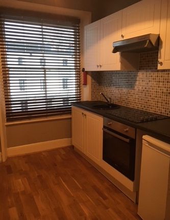Thumbnail Flat to rent in Prince's Square, Notting Hill, London