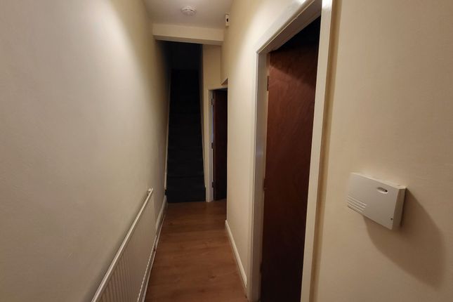 30 BEVERLY ROAD, Fallowfield photo 5