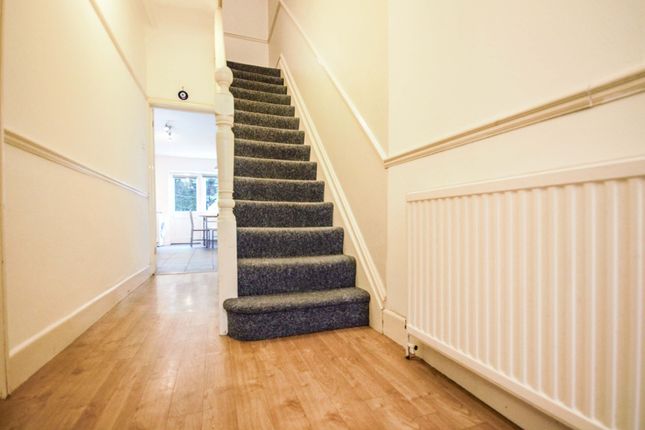 21 Curzon Road, Bournemouth photo 4
