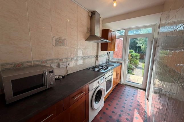 125, Coventry photo 3