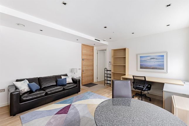 Apartment 14, 29, Essex Street, London photo 4