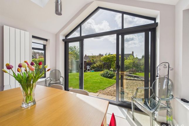 31, Hampton Rise, Oswestry photo 4