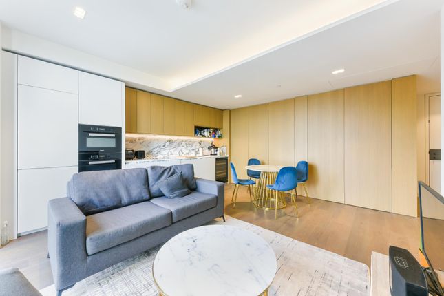 Flat for sale in Casson Square, Waterloo, London