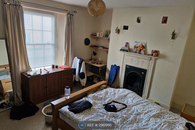 Wellington Terrace, Falmouth photo 3