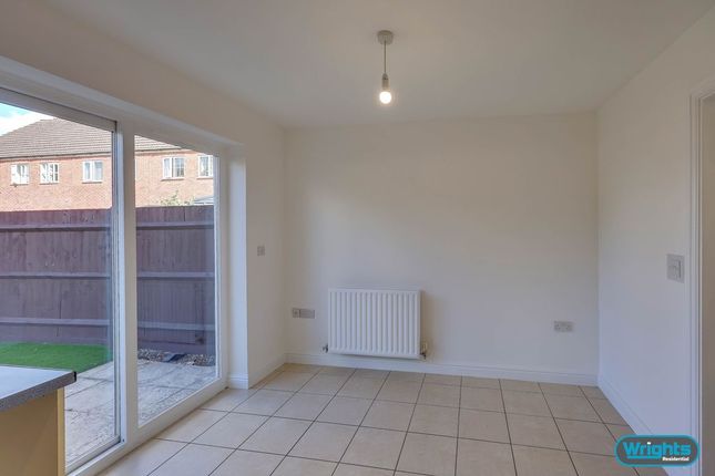 5, The Brambles, Trowbridge photo 4